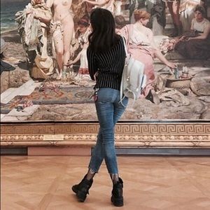 Meet your Posher, Lauren